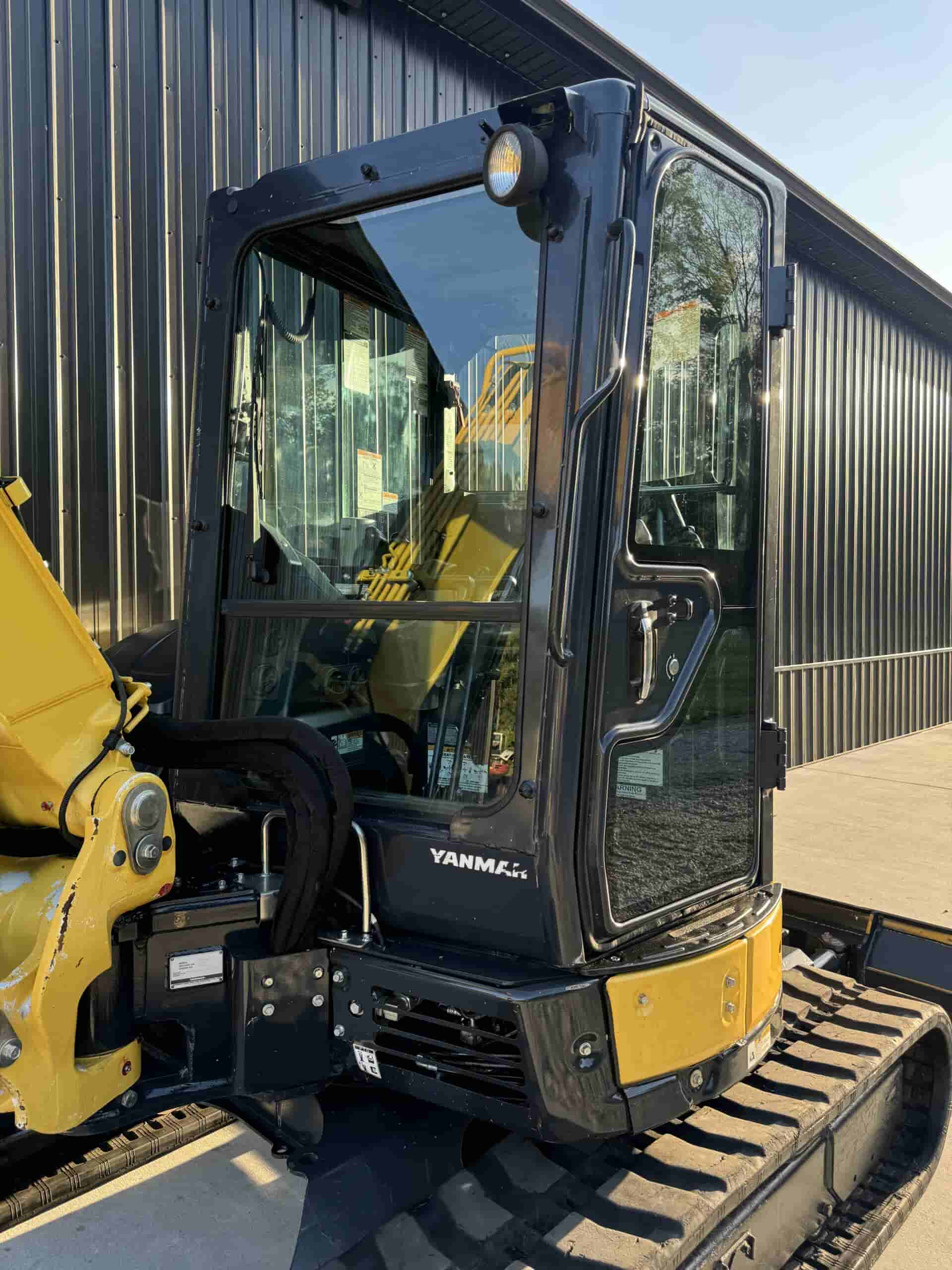 2019 YANMAR VIO55-6A
